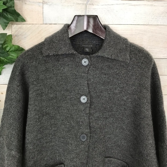 Tahari gray wool blend button 3/4 Sweater XS - Picture 2 of 7